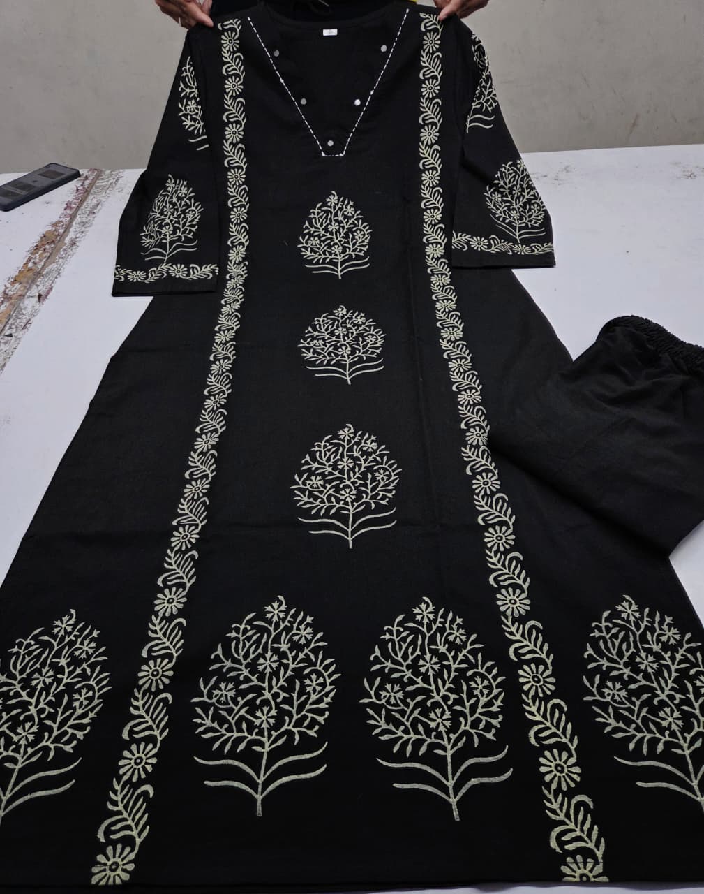 Midnight Bloom Handblock Cotton Kurti Pant Set